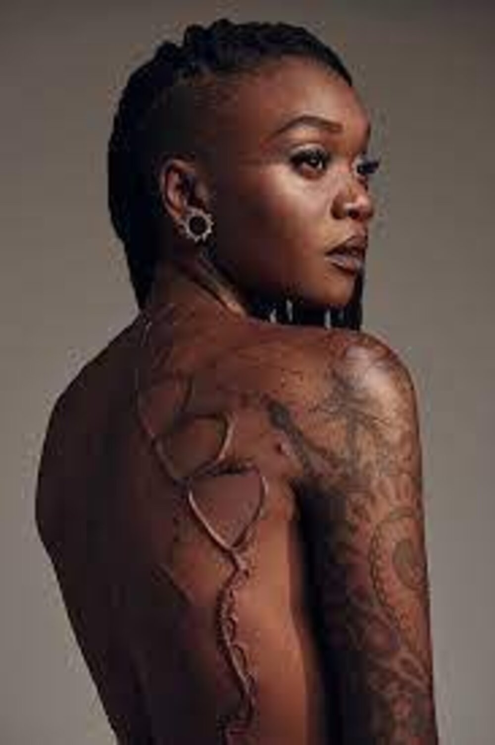  La-scarification-en-Papouasie.